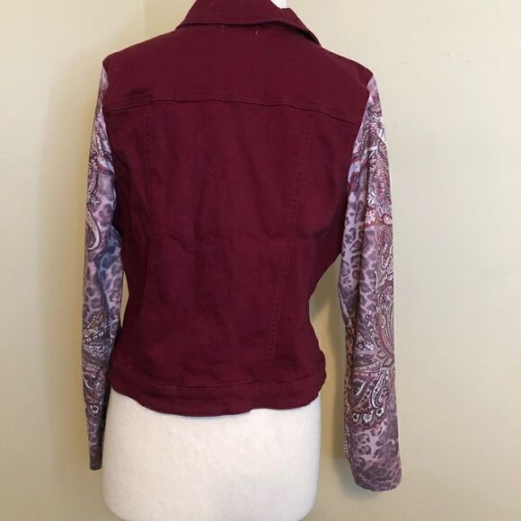 two piece denim jacket with tattooing down the sleeve. With.matching top. - Picture 4 of 5